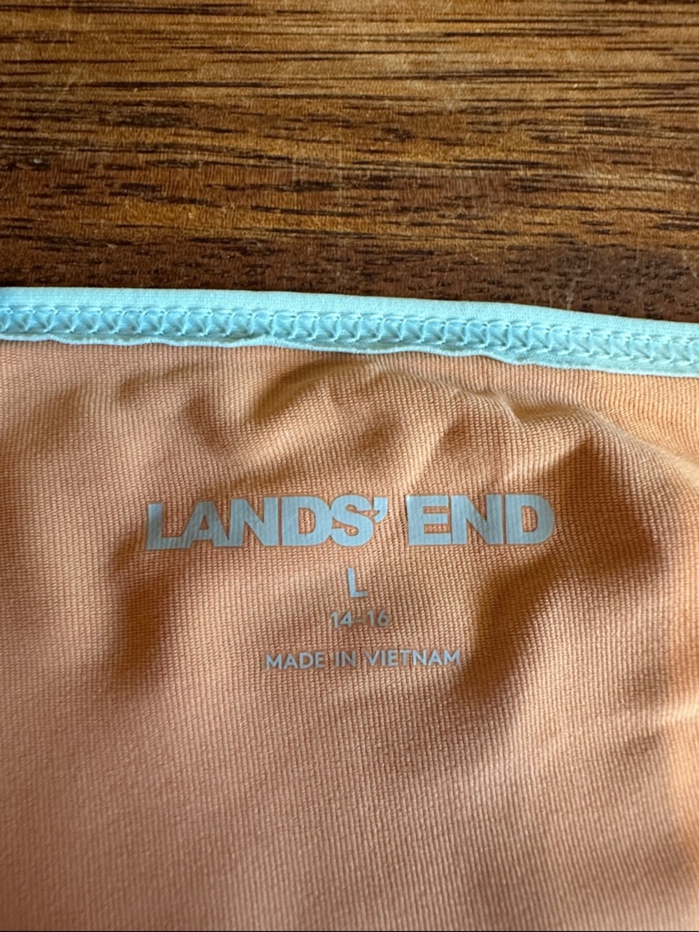Lands’ End Women’s Large Rash Guard - Picture 3 of 5